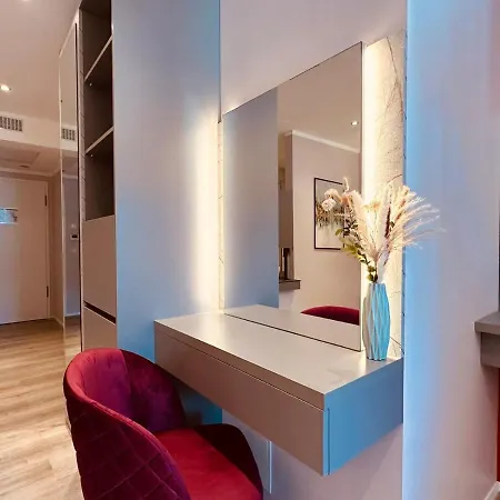 Mea Hotel *